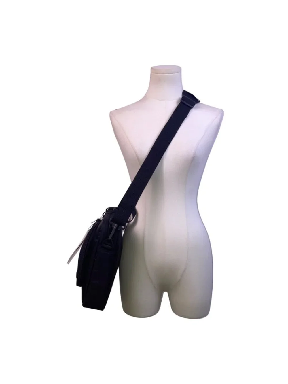 Targus Men’s Black Nylon Adjustable Strap Messenger Intellect Laptop Bag